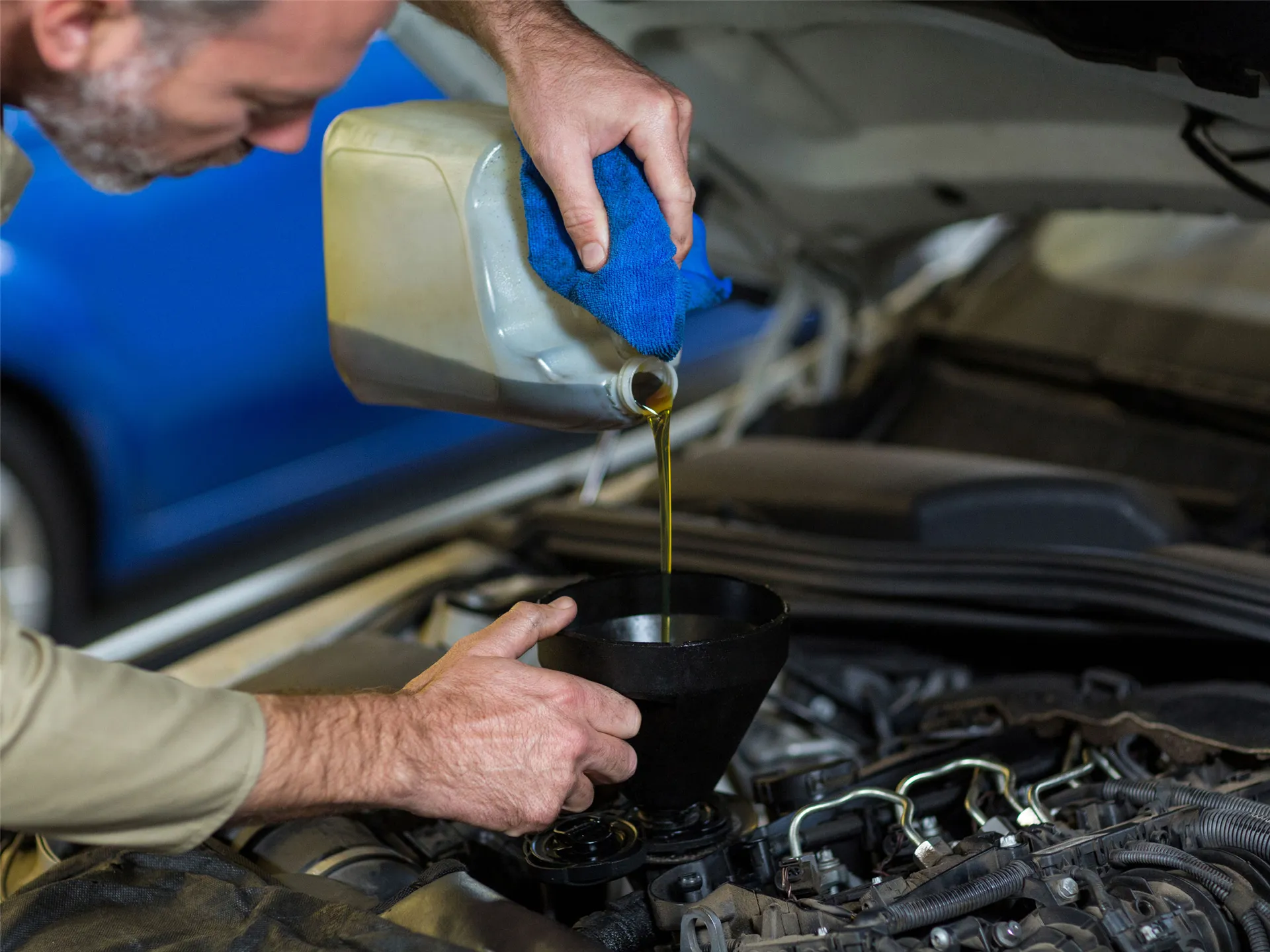 What Should You Consider When Choosing Engine Oil?
